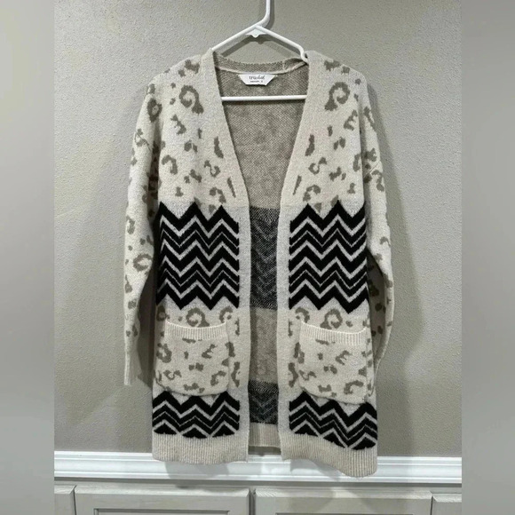 Maurices Sweaters - Maurices Cream and Black Patterned Cardigan